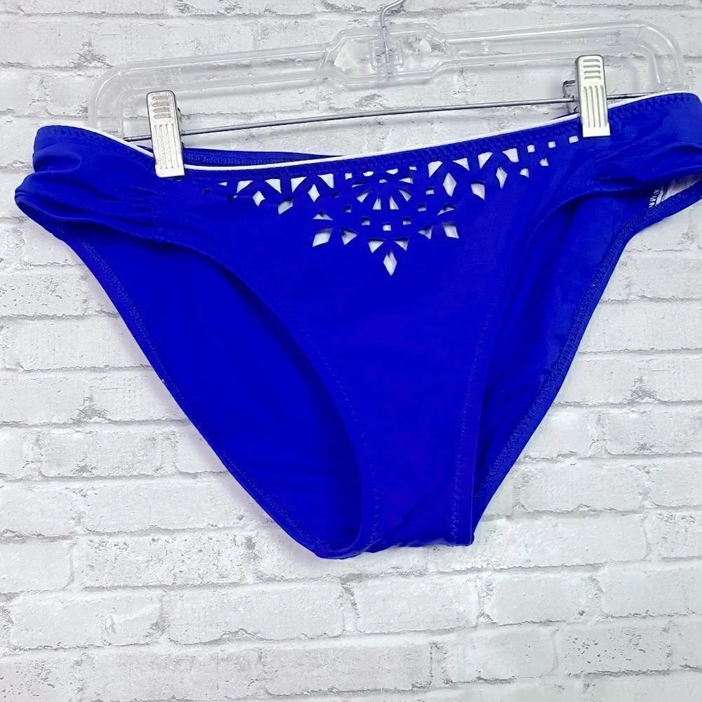 BECCA Floral cutout‎ bikini set sz L